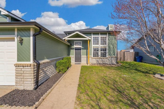 8910 E Creed St, Wichita, KS 67210