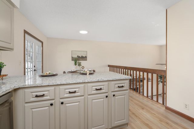 8910 E Creed St, Wichita, KS 67210