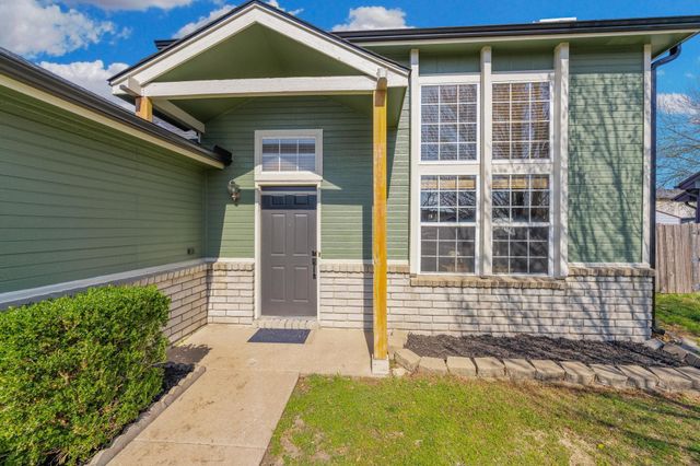 8910 E Creed St, Wichita, KS 67210