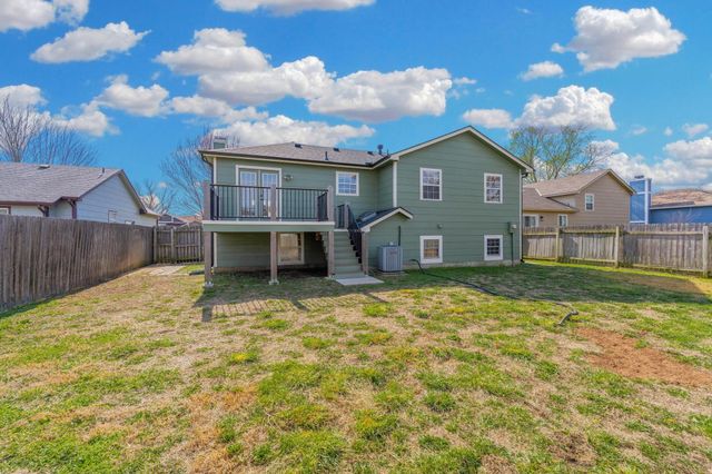 8910 E Creed St, Wichita, KS 67210