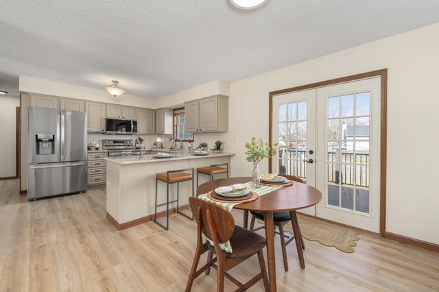 8910 E Creed St, Wichita, KS 67210