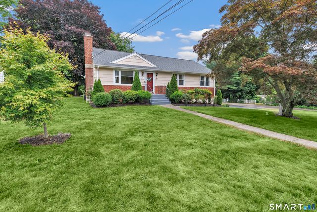 240 Blackhouse Road, Trumbull, CT 06611