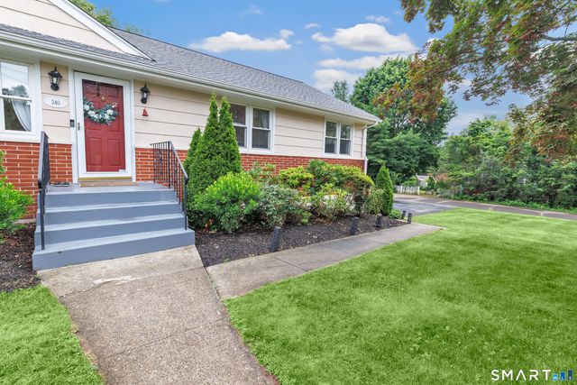 240 Blackhouse Road, Trumbull, CT 06611