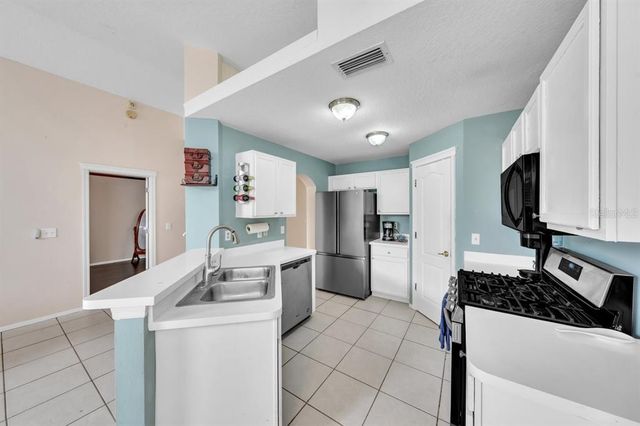 5833 MEADOWPARK PLACE, Lithia, FL 33547
