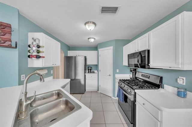 5833 MEADOWPARK PLACE, Lithia, FL 33547