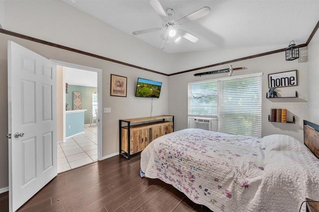 5833 MEADOWPARK PLACE, Lithia, FL 33547
