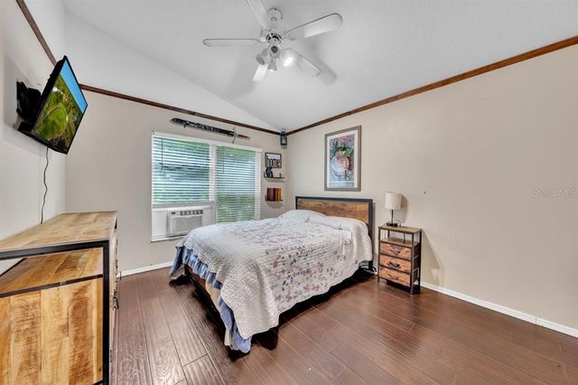 5833 MEADOWPARK PLACE, Lithia, FL 33547