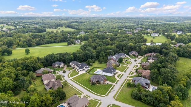 18101 Bellavista Pl, Louisville, KY 40245