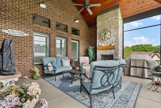 18101 Bellavista Pl, Louisville, KY 40245