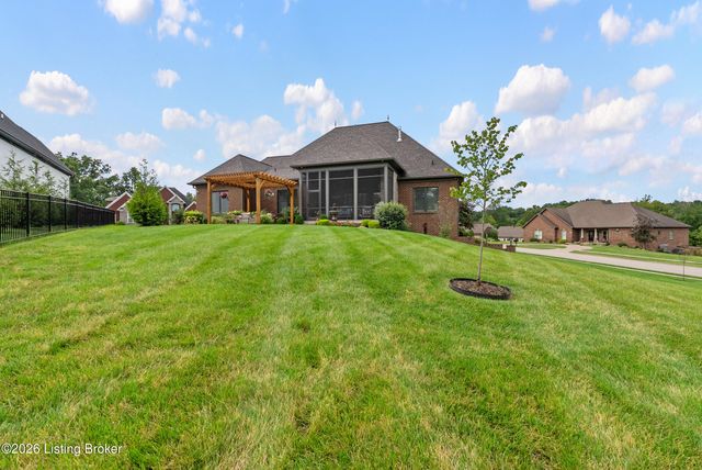 18101 Bellavista Pl, Louisville, KY 40245