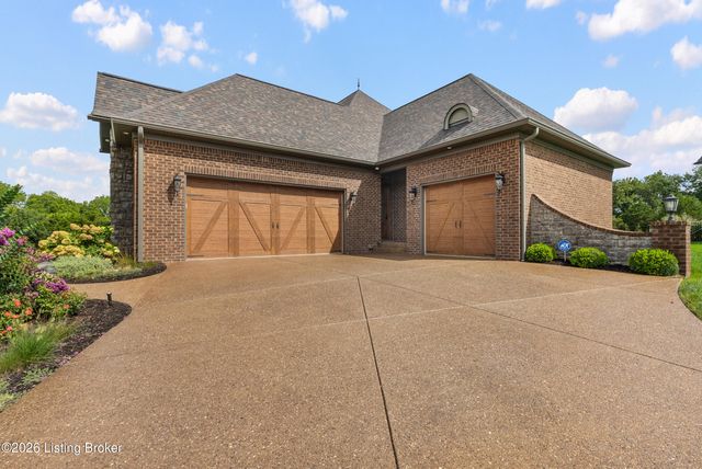 18101 Bellavista Pl, Louisville, KY 40245