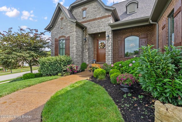 18101 Bellavista Pl, Louisville, KY 40245