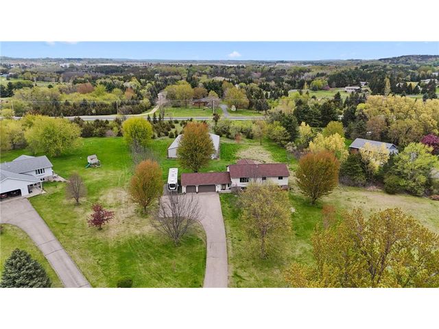 508 Little Orchard Road, Hudson, WI 54016