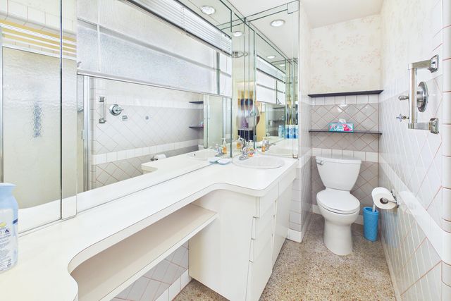 1719 N 44th Avenue, Hollywood, FL 33021