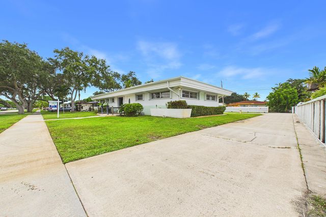 1719 N 44th Avenue, Hollywood, FL 33021