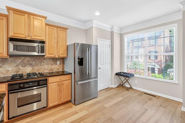 635 Coligny Court, Atlanta, GA 30350