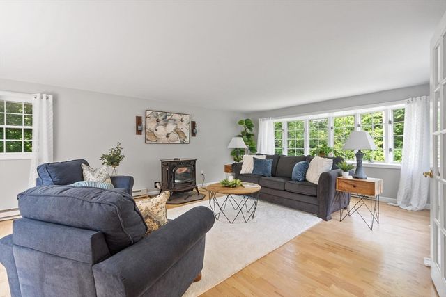 95 Worcester Rd, Westminster, MA 01473