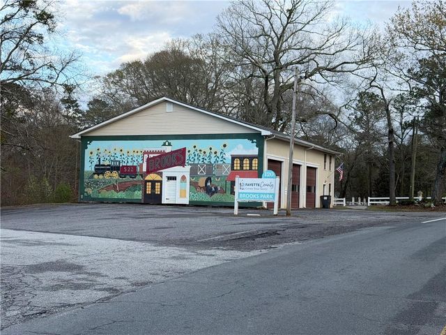 100 Fairview Road, Brooks, GA 30205