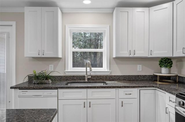 100 Fairview Road, Brooks, GA 30205