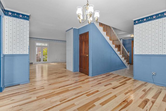 650 STEVENS STREET, Neenah, WI 54956