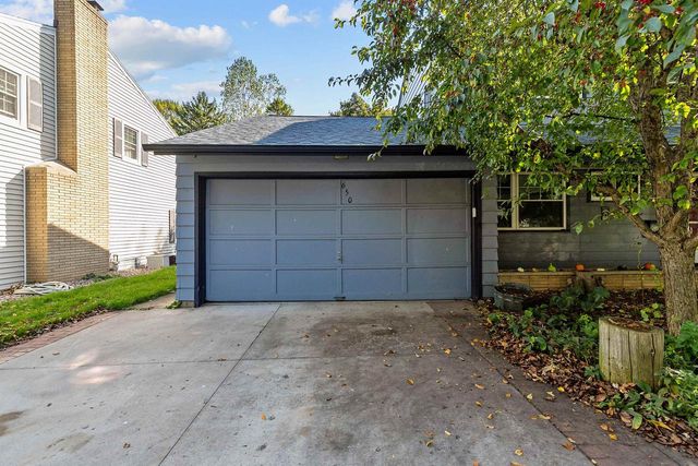 650 STEVENS STREET, Neenah, WI 54956