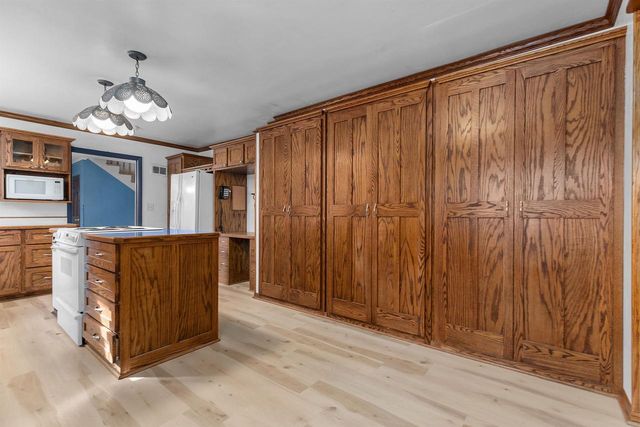 650 STEVENS STREET, Neenah, WI 54956