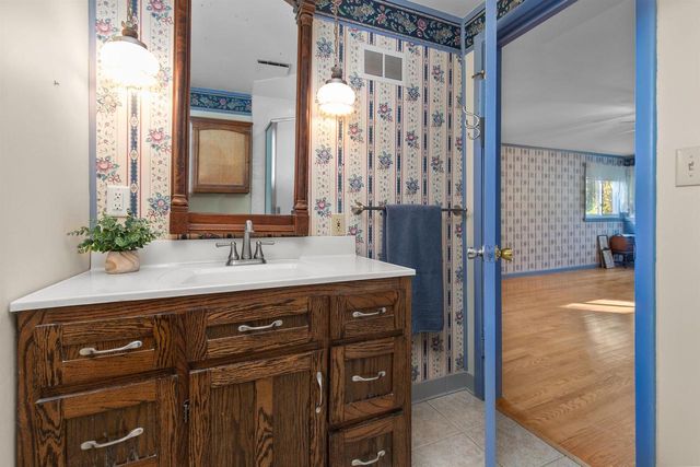 650 STEVENS STREET, Neenah, WI 54956