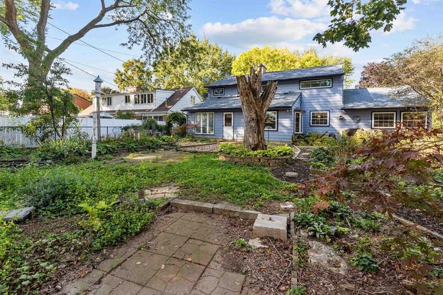 650 STEVENS STREET, Neenah, WI 54956