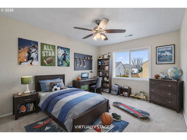 2525 Ne CHARLOIS Dr, Hillsboro, OR 97124