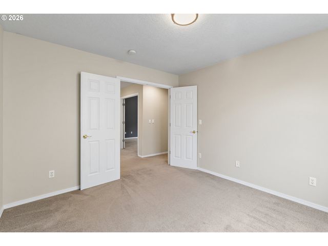 2525 Ne CHARLOIS Dr, Hillsboro, OR 97124