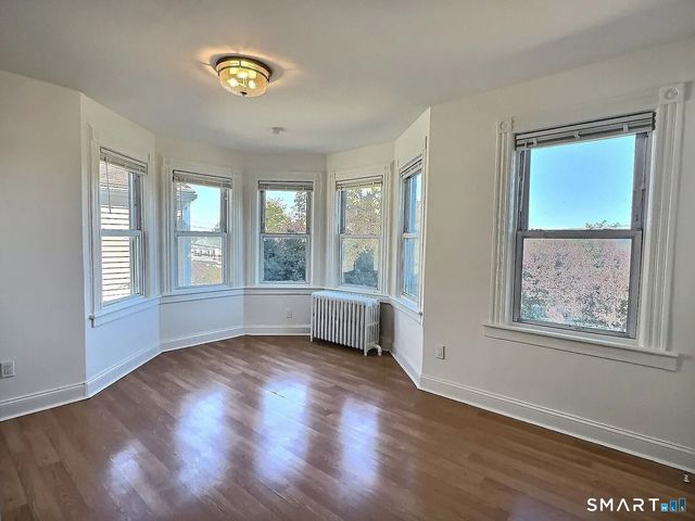 93 Seaside Avenue 2, Stamford, CT 06902