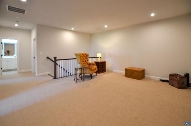 327 CLAIBOURNE RD, Crozet, VA 22932