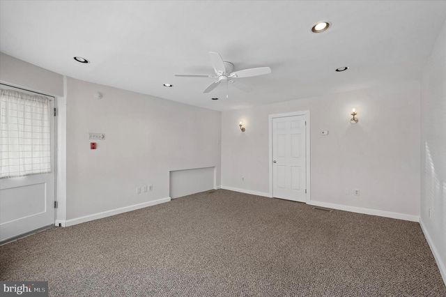 402 FAIRMOUNT AVE #1ST FLOOR, Philadelphia, PA 19123