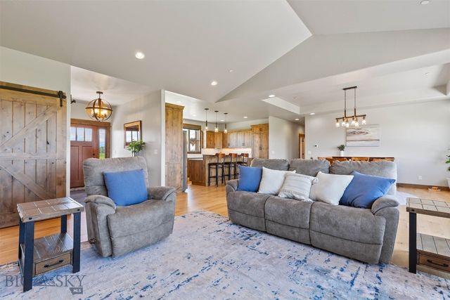 3483 Highline Road, Manhattan, MT 59741