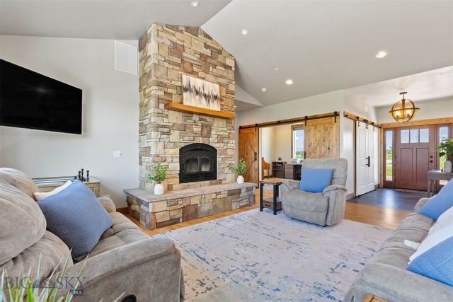 3483 Highline Road, Manhattan, MT 59741
