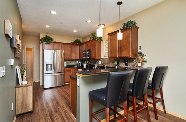 8462 Cody Drive, West Des Moines, IA 50266
