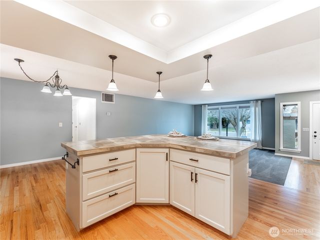 1320 Wedgewood Avenue, Wenatchee, WA 98801