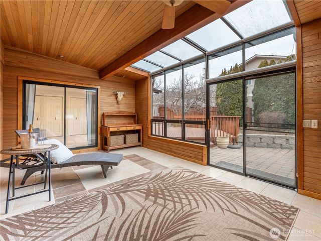 1320 Wedgewood Avenue, Wenatchee, WA 98801