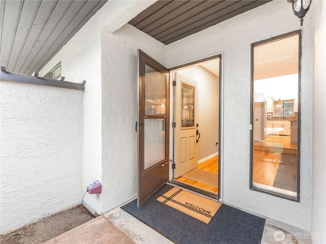 1320 Wedgewood Avenue, Wenatchee, WA 98801