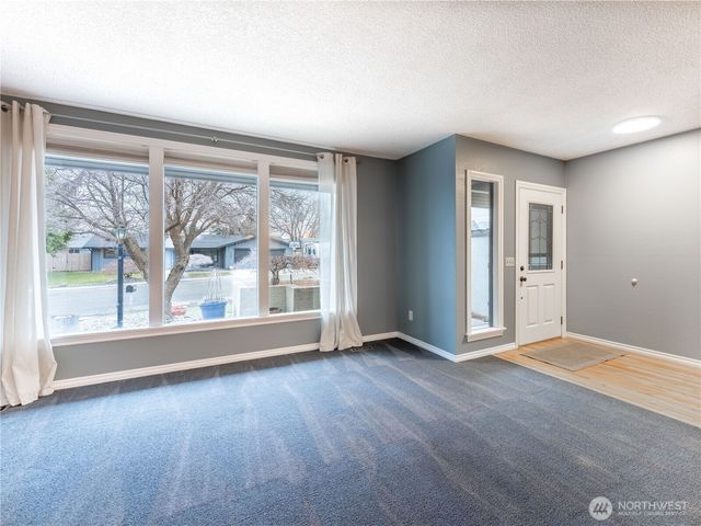 1320 Wedgewood Avenue, Wenatchee, WA 98801