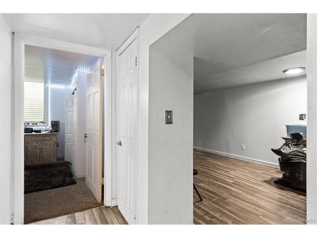 1101 Akron St, Aurora, CO 80010
