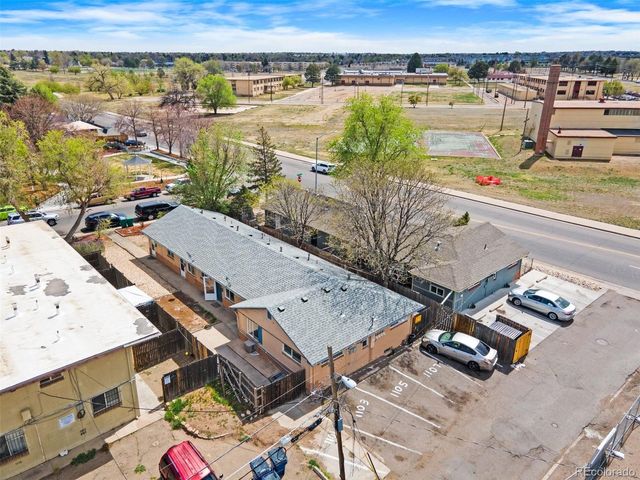 1101 Akron St, Aurora, CO 80010