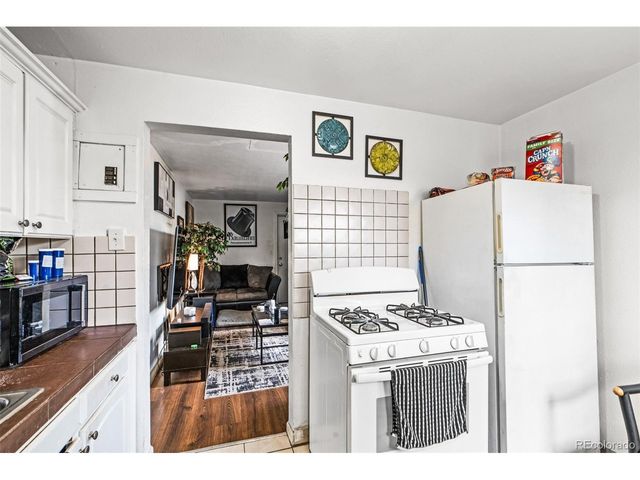 1101 Akron St, Aurora, CO 80010