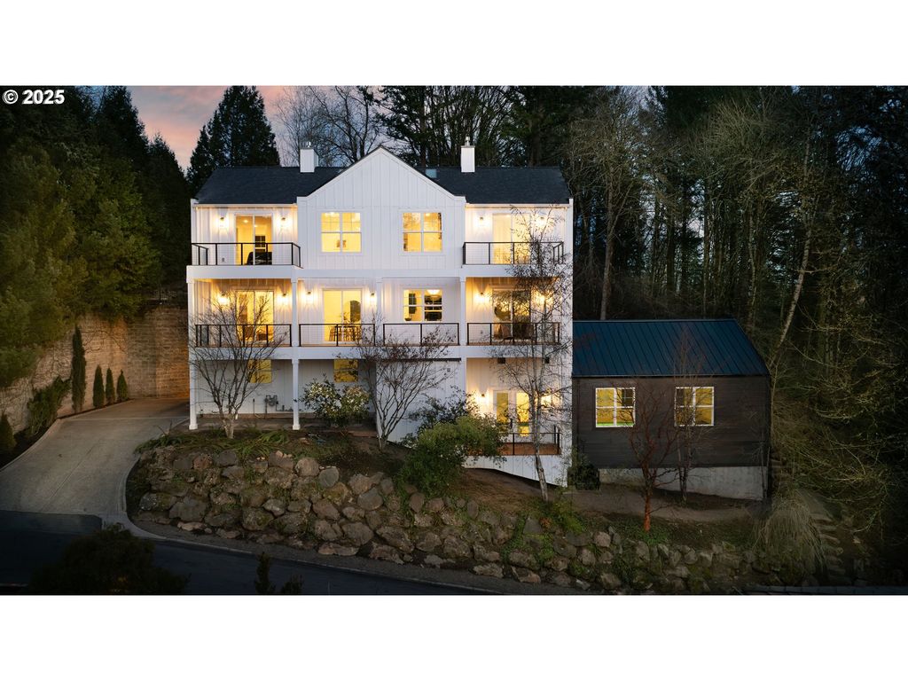 290 Sw MOONRIDGE Pl, Portland, OR 97225