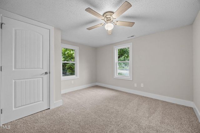 807 N Wilson Avenue, Dunn, NC 28334