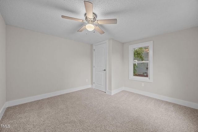 807 N Wilson Avenue, Dunn, NC 28334