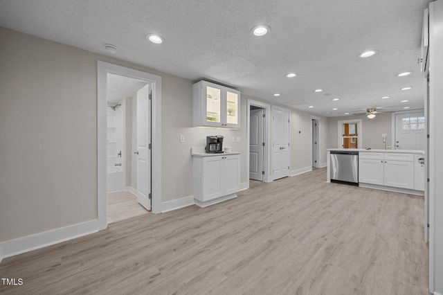 807 N Wilson Avenue, Dunn, NC 28334