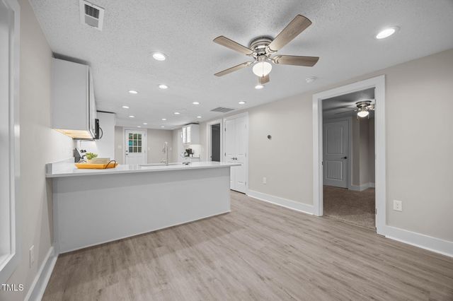 807 N Wilson Avenue, Dunn, NC 28334