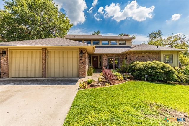 2501 Canyon Cliff Drive, Temple, TX 76502