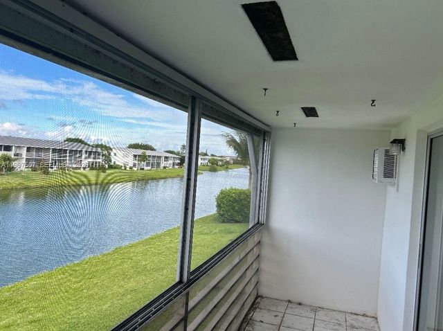 89 Berkshire D 89, West Palm Beach, FL 33417